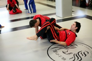 ARTES MARCIALES BILBAO GETXO VIZCAYA INFANTIL SENSHIDO YAWARA KARATE KICK BOXING DEFENSA PERSONAL