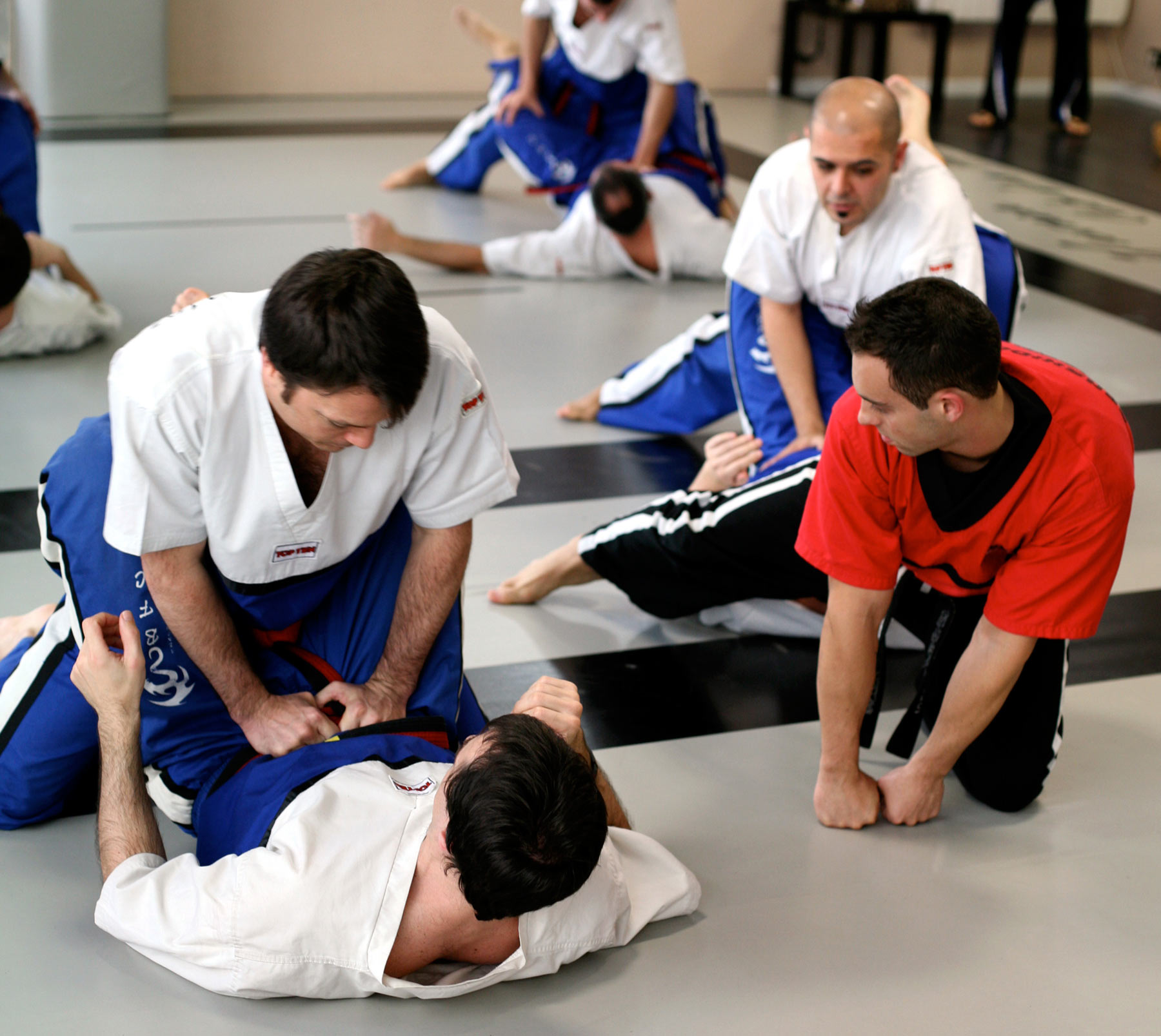 ARTES MARCIALES BILBAO GETXO VIZCAYA INFANTIL SENSHIDO YAWARA KARATE KICK BOXING DEFENSA PERSONAL
